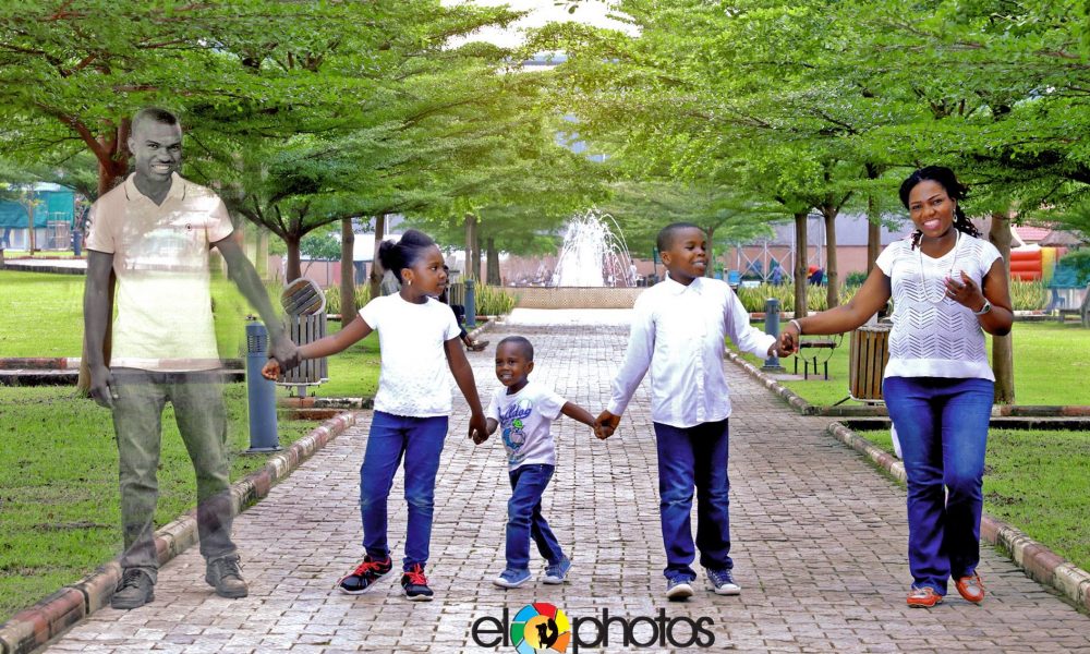 Lady Celebrates Late Husband's 40th Birthday By Photoshopping Him Into Their Family Picture With His Three Kids
