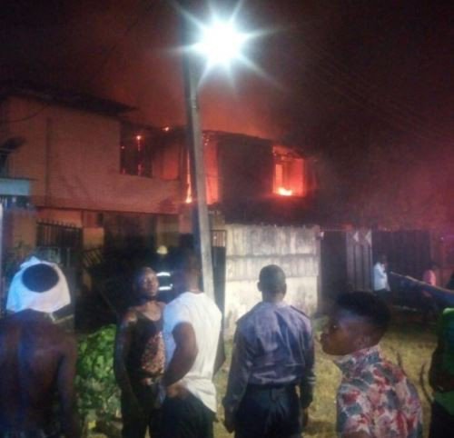 No Life Lost As 3 Duplexes Burn Down In Gowon Estate, Lagos