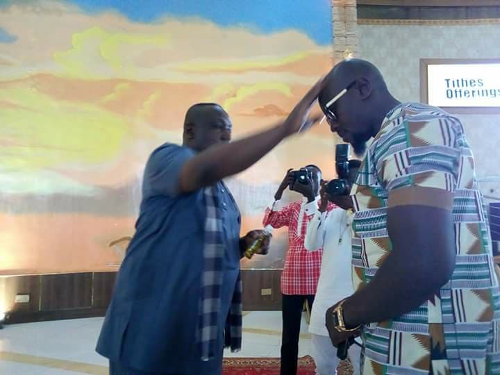 Why Is Governor Okorocha Anointing Worshippers At This Church? (Photos)