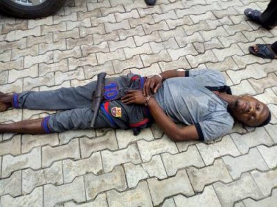 Kidnapper Under Influence Of ‘Tramadol’ Dozes Off In Victim’s Compound (Photo)