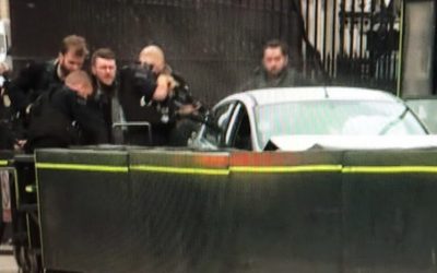Car Crashes Into Security Barriers Outside British Parliament: Armed Police Surround Driver