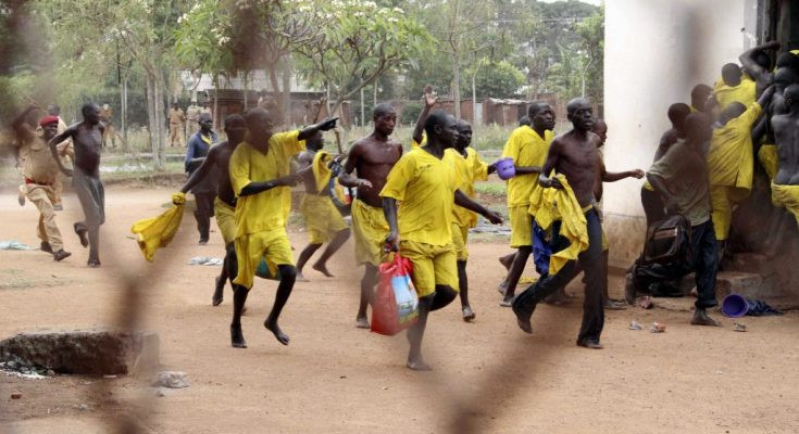 Uganda Police Launch Manhunt For 215 Escaped Prisoners After Jailbreak