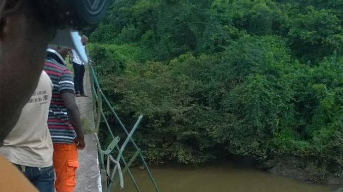 One Confirmed Dead, Four Injured As Bus Plunges Into River In Ebonyi