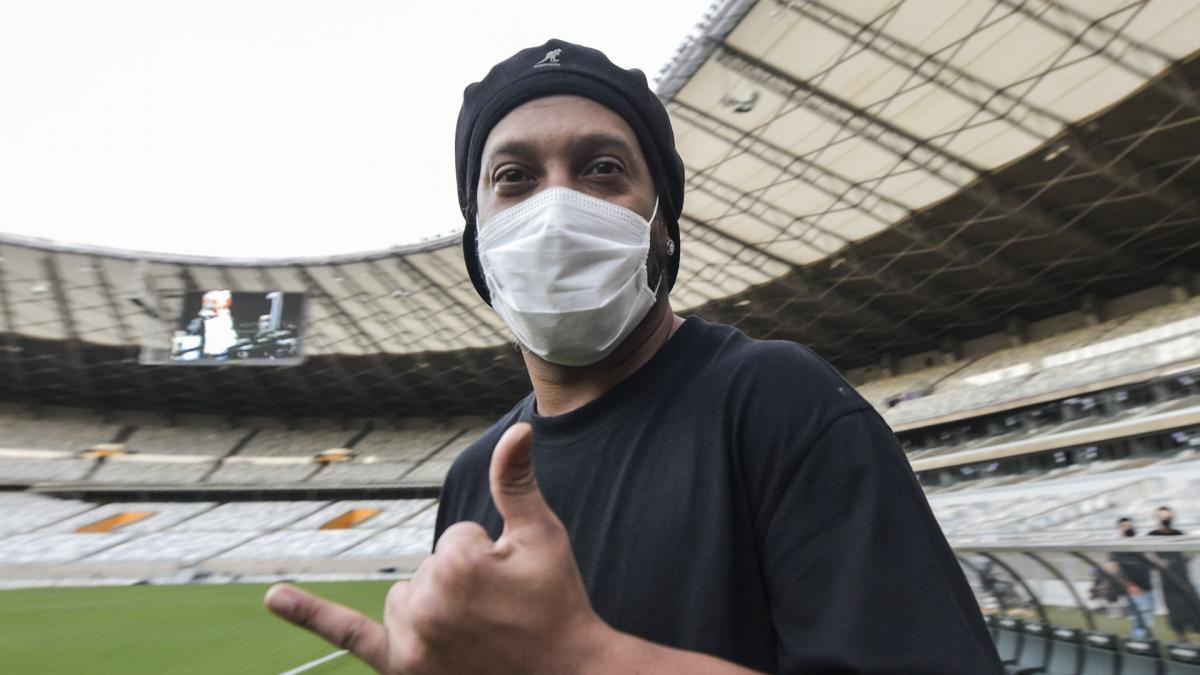 Former Footballer, Ronaldinho Tests Positive For Coronavirus