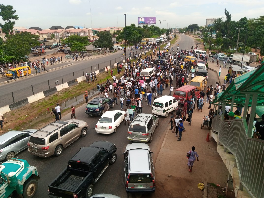 Gridlock As EndSARS Protesters Block Lagos Highway