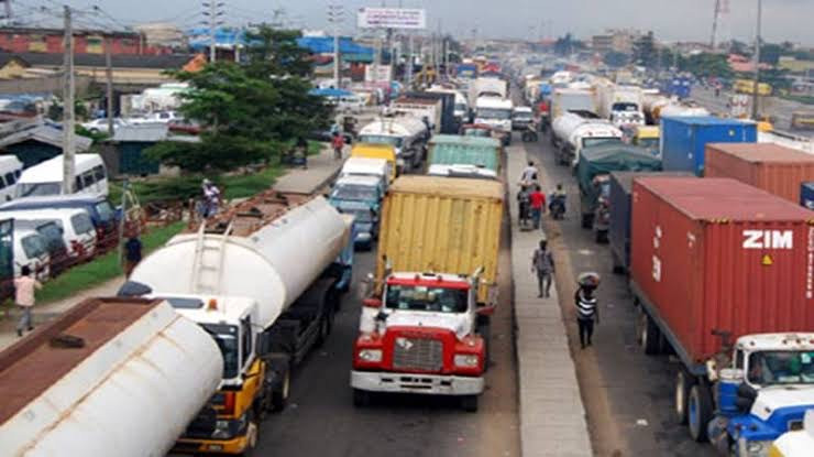 Lagos Restricts Trucks, Trailers To Night Operations