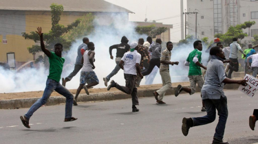Gunshots As NURTW Rival Groups Clash In Obalende, Lagos