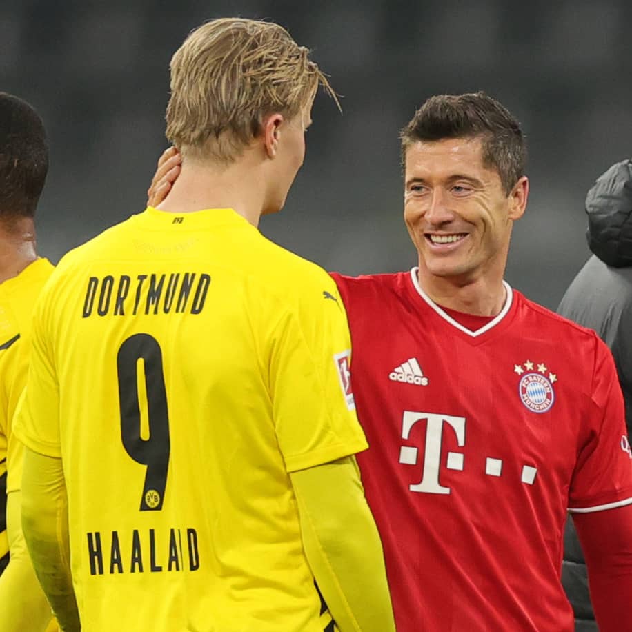 Bayern Munich welcome Dortmund to Allianz Arena. Robert Lewandoski(right), Erling Haaland (left).