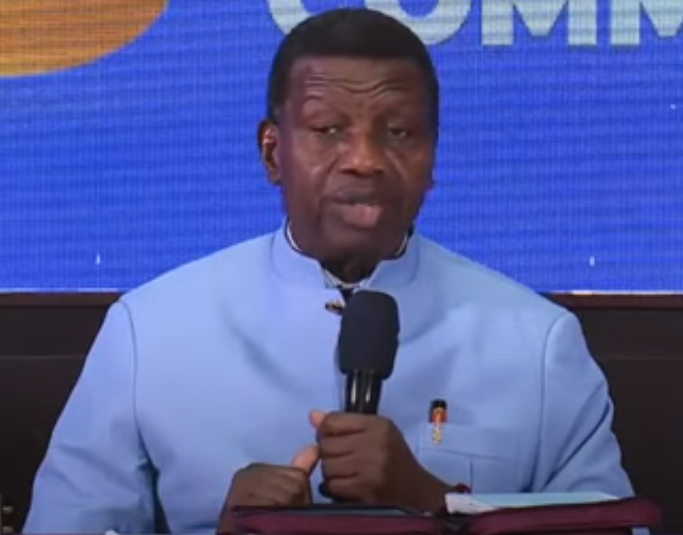 Pastor Adeboye Makes First Public Appearance Following Son’s Demise