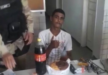 Police Officers Throw Birthday Party For Young Man Arrested For Stealing On 18th Birthday