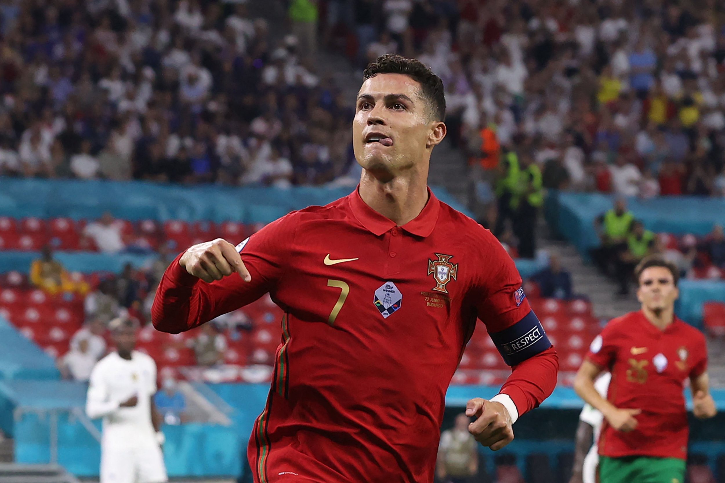 Ronaldo Becomes Highest Scoring Man In International Soccer