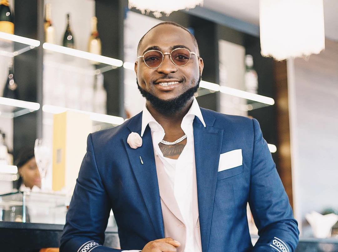 Davido Gifts Fan N2M Pair Of Sneakers (Video)