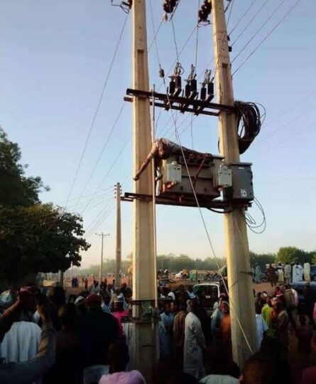 Man Dies On Electric Pole While Trying To Steal Transformer Cables In Gombe