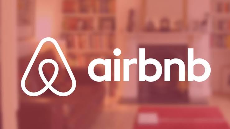 Airbnb To Provide Free Housing For 100,000 Ukrainian Refugees